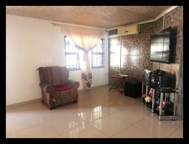 2 BEDROOM HOUSE FOR SALE IN BRACKENHAM